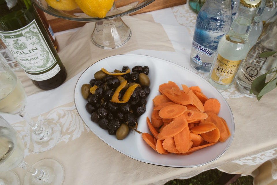 backyard devil's lake wedding oregon