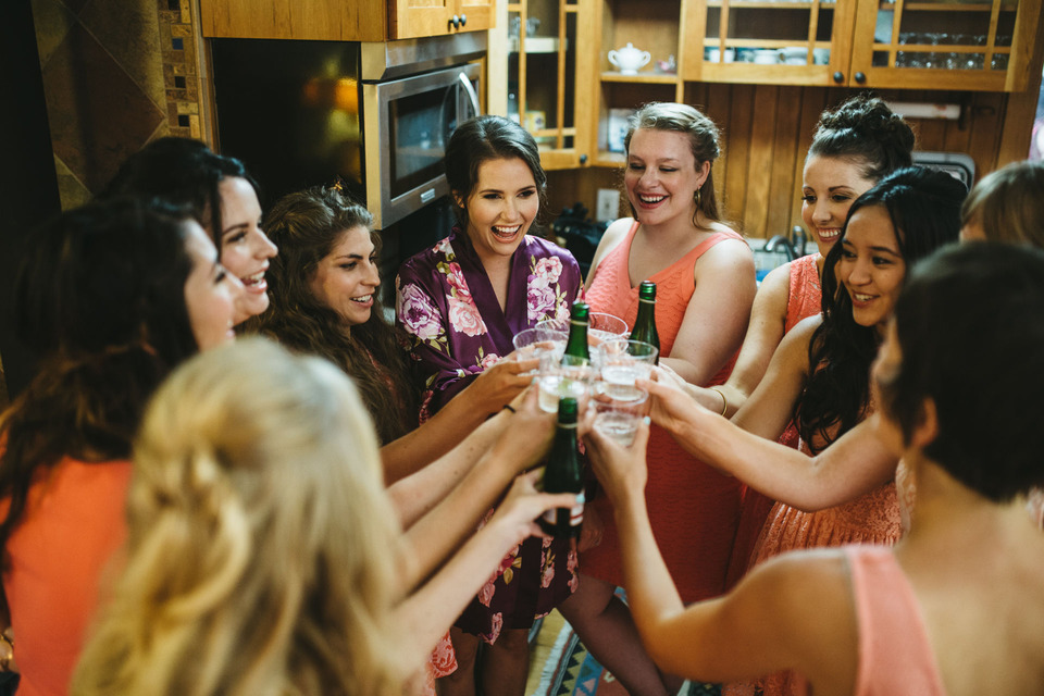 backyard wedding in the oregon forest with lawn games and pie