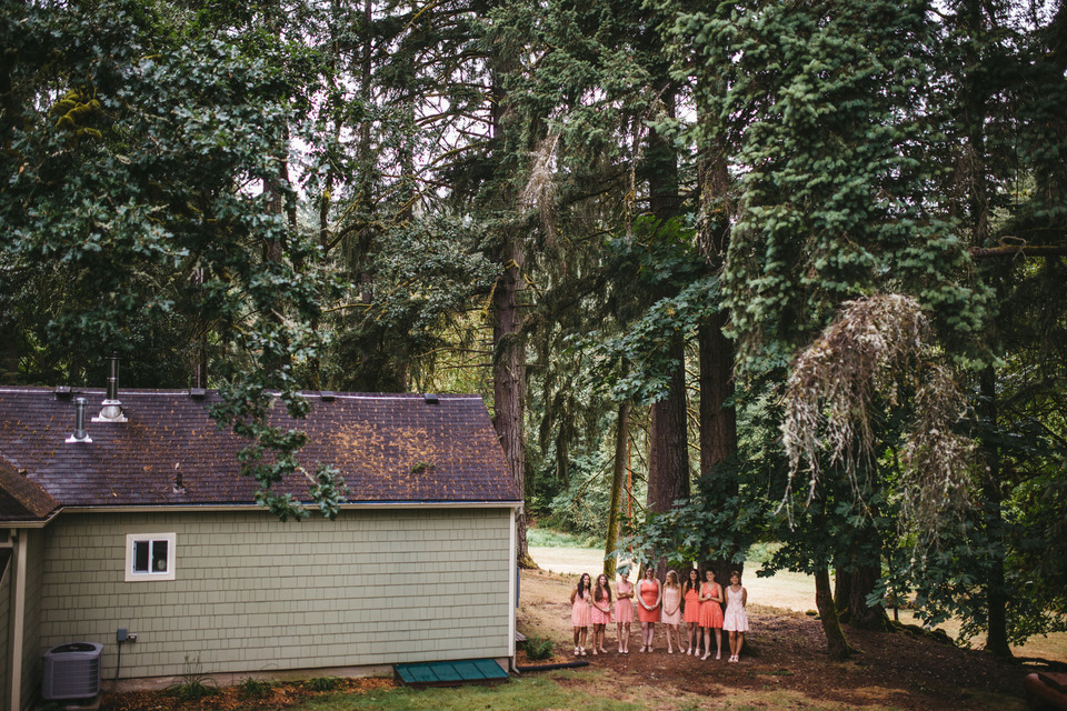 backyard wedding in the oregon forest with lawn games and pie