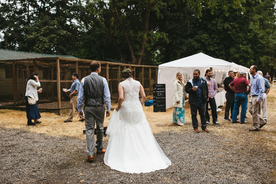 backyard wedding in the oregon forest with lawn games and pie