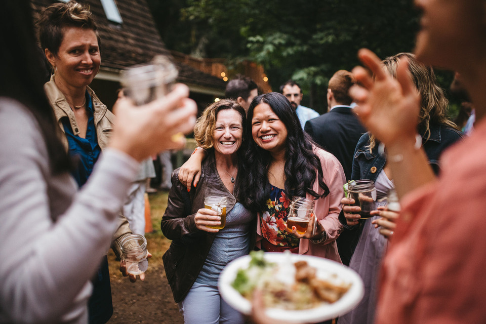 backyard wedding in the oregon forest with lawn games and pie
