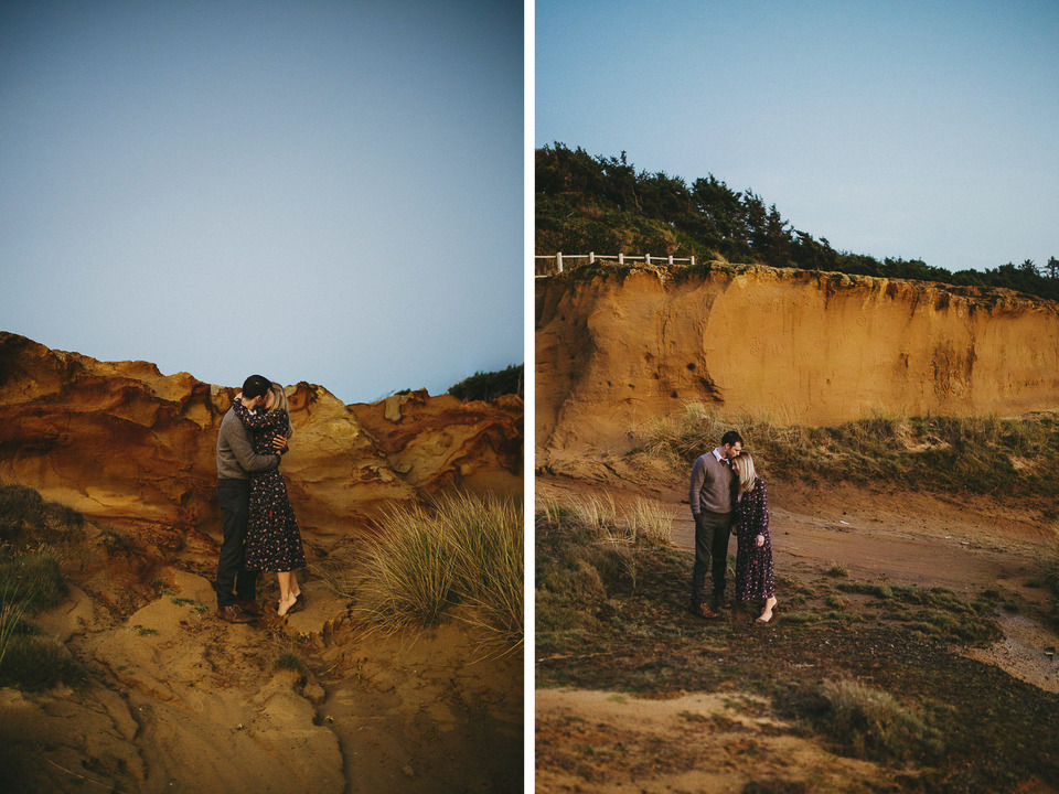 sunset photos of kate and isaac for their oregon coast anniversary session
