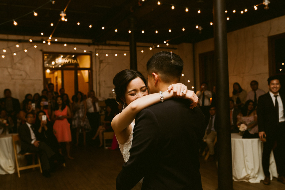 bride and groom first dance in san francisco