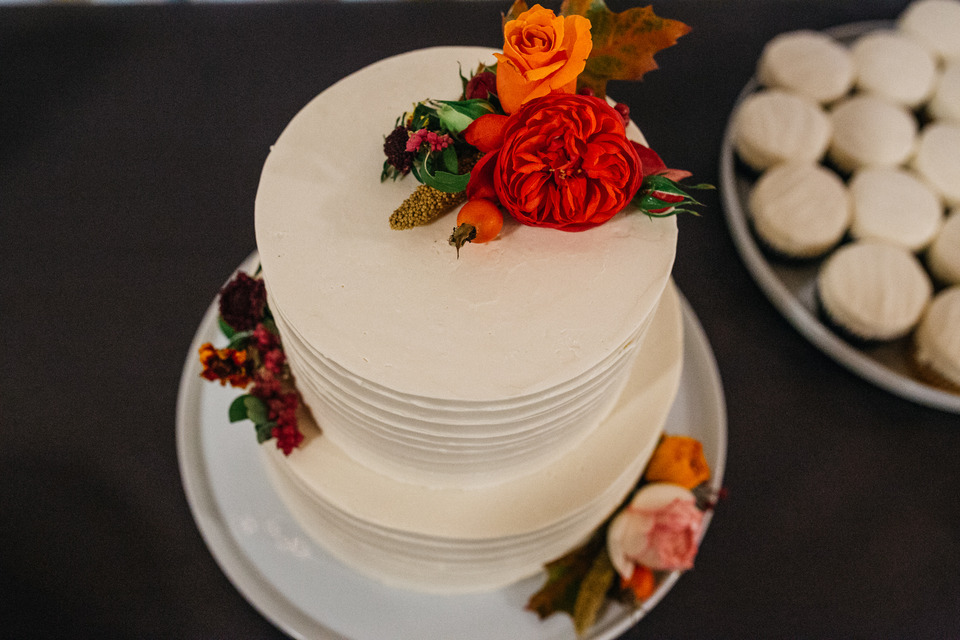 tattooed vintage pinup girl bride and groom portland cathedral park wedding